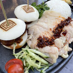 CE LA VI RESTAURANT & SKY BAR - 