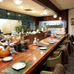 ヤマセ - 入ってすぐのカウンター席がゴージャス♡