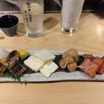 燻製kitchen タニグチ - さば、クリームチーズ、うずら、ベーコン