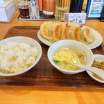 東京餃子軒 海老名かしわ台店 - 唐揚げ登場前のセット