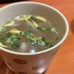 Bisutokicchin - お通し(350円)のスープ〜具沢山