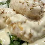 かつぎや - この海老本当にでかいです　身が締まっていて味がしっかりしています　濃厚なマヨネーズソースに全然負けません