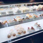 白栄堂 - 洋菓子のショーケース