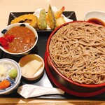 十割そば - 田舎そば天ぷら付にカレーライス