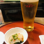 はこだて鮨金総本店 - 最初は生ビールでしょ