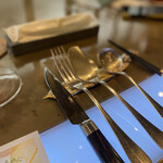 トゥ・ラ・ジョア イズム - 