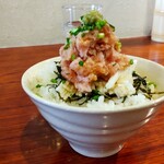 灼味噌らーめん 八堂八 - ネギトロ飯 300円