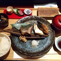 銀座米料亭 八代目儀兵衛 - 