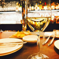 R restaurant & bar - 