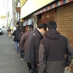 中華そば 笑歩 - 並びは少ない方です