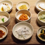 ITAEWON BOWLS & WINE - 