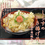 小田原パーキングエリア（下り） フードコート - 小田原の蒲鉾としらすのかき揚げ丼　この丼一杯で小田原の味覚を丸ごと味わえます