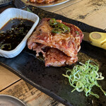 炭火焼肉 昭和ホルモン - カルビ