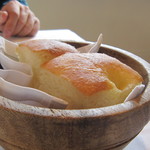 クラリタ ダ マリッティマ - あつあつフォカッチャ