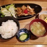 Otona Izakaya Jairo - 週替わり定食　豚バラ肉と根菜の照り炒め980円