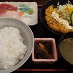 まるかみ水産 - まるかみラッキー定食(950円)