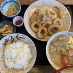 柳ばし - イカリング定食～豚汁（小）に変更