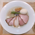 宍道湖しじみ中華蕎麦 琥珀 東京本店