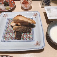 銀座 結絆 - ★8鮭塩焼き鬼おろし　和風プールブランソース