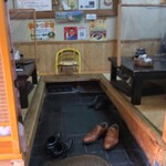 とんかつ屋 桜、、さくら咲く・・・日。 - 店内の雰囲気