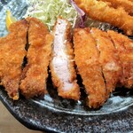 とんかつ屋 桜、、さくら咲く・・・日。 - ロースかつ