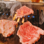 肉の変態集団 疾風ホルモン - 楽しい焼肉