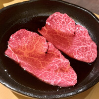 本格肉料理 丸小 - ヒレはお席で下味をつけてから焼いてくれます