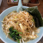 一品堂 - J : ネギらーめん858円(辛味有りver.)チャーシュー？？？