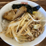 一品堂 - C : 海苔ねぎチャーシュー挽き肉ご飯