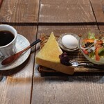 湊珈琲 - ブレンドコーヒー（モーニングサービス付き）430円