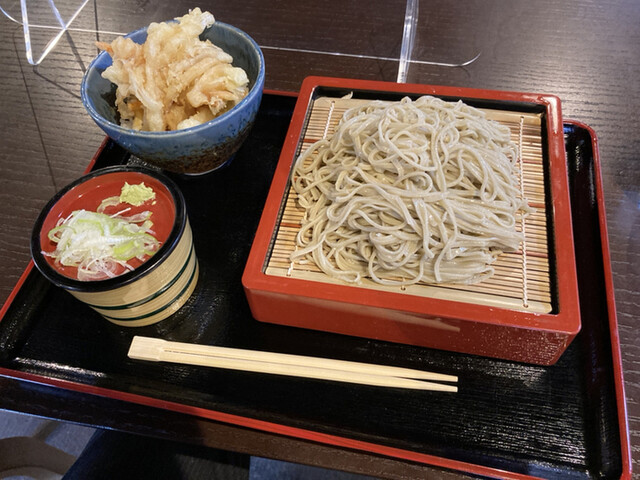 新金忠 食堂&バル - 喜多方（食堂）の写真