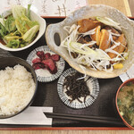 トロ政 - 豚角煮定食(ご飯少なめ)_¥900