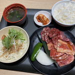 Iekku Sujanjaka - ハラミ＆カルビ焼肉ランチ