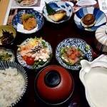 Wagohan Tororoya - 六種の彩り膳