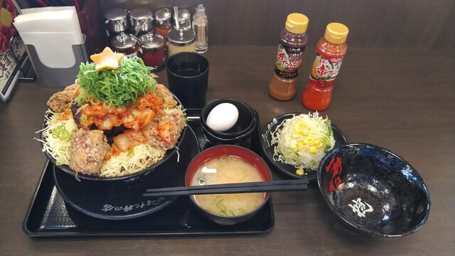 伝説のすた丼屋 山形飯田バイパス店 - 蔵王（豚丼）の写真