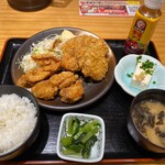 テング酒場 - 鶏の唐揚げとメンチカツのセット