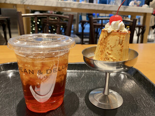 DEAN & DELUCA  - 