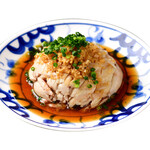 Steamed chicken with onion ginger sauce