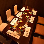 地鶏 安東 - テーブル席１番４〜７名まで