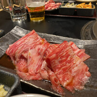 焼肉 天 がむしゃら - カルビ 並盛 130g 1300円
                    ※無料で30g増量
                    2021年12月23日