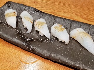 Shio Nigiri To Duke Ikura Sushi Chou Haru - 