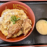 かつさと 丸亀店 - デラカツ丼でデラべっぴん‼︎ (^^; (豚汁)