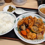 日高屋 - 酢豚定食（ご飯大盛）