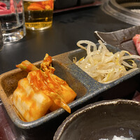 焼肉 天 がむしゃら - キムチ、ナムル
                    2021年12月23日