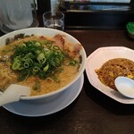 来来亭 - チャーハン定食+麺大盛。