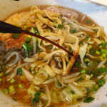 ラーメン二郎 - 赤酢投入～♪