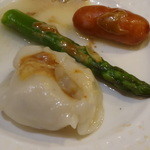 ビストロ茶葉蘭 - ミニ餃子とアスパラガスにウィンナーソーセージ