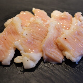 特製出汁でシマチョウなどここでしか食べられないメニューを是非