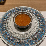 肉割烹 岡田前 - 松阪牛の茶碗蒸し 襟裳岬のイクラ添え