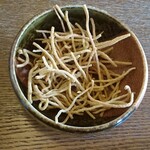 乾 - 蕎麦を揚げたおかき